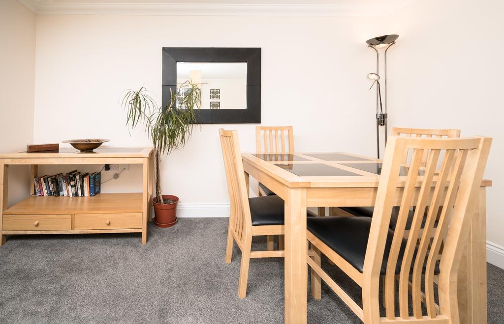 Perfect 2 Bedroom Apartment Located In City Centre With Parking Space ノリッチ エクステリア 写真